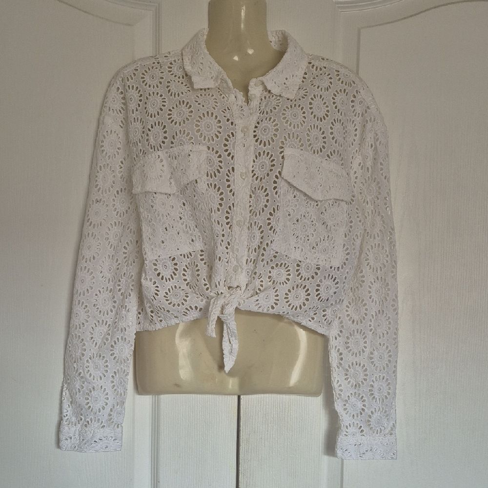 Guess White Embroidered Eyelet Button-Down Shirt